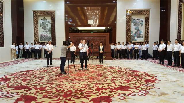 浙江省委書記車俊會見在皖浙商代表東方永安集團董事長王權