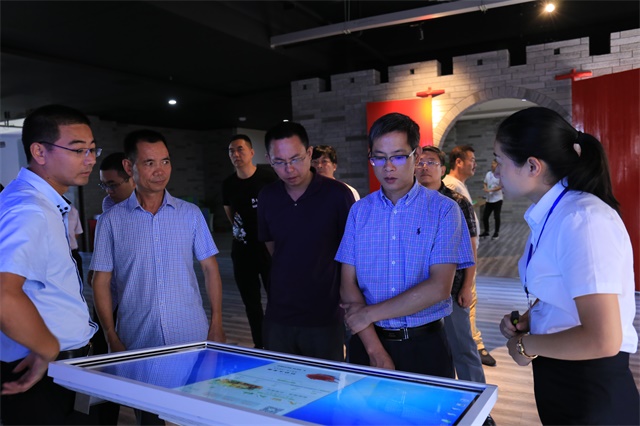 	義烏市農合聯（供銷社）黨委書記、主任周建平蒞臨臨海市農合聯產業合作園調研
